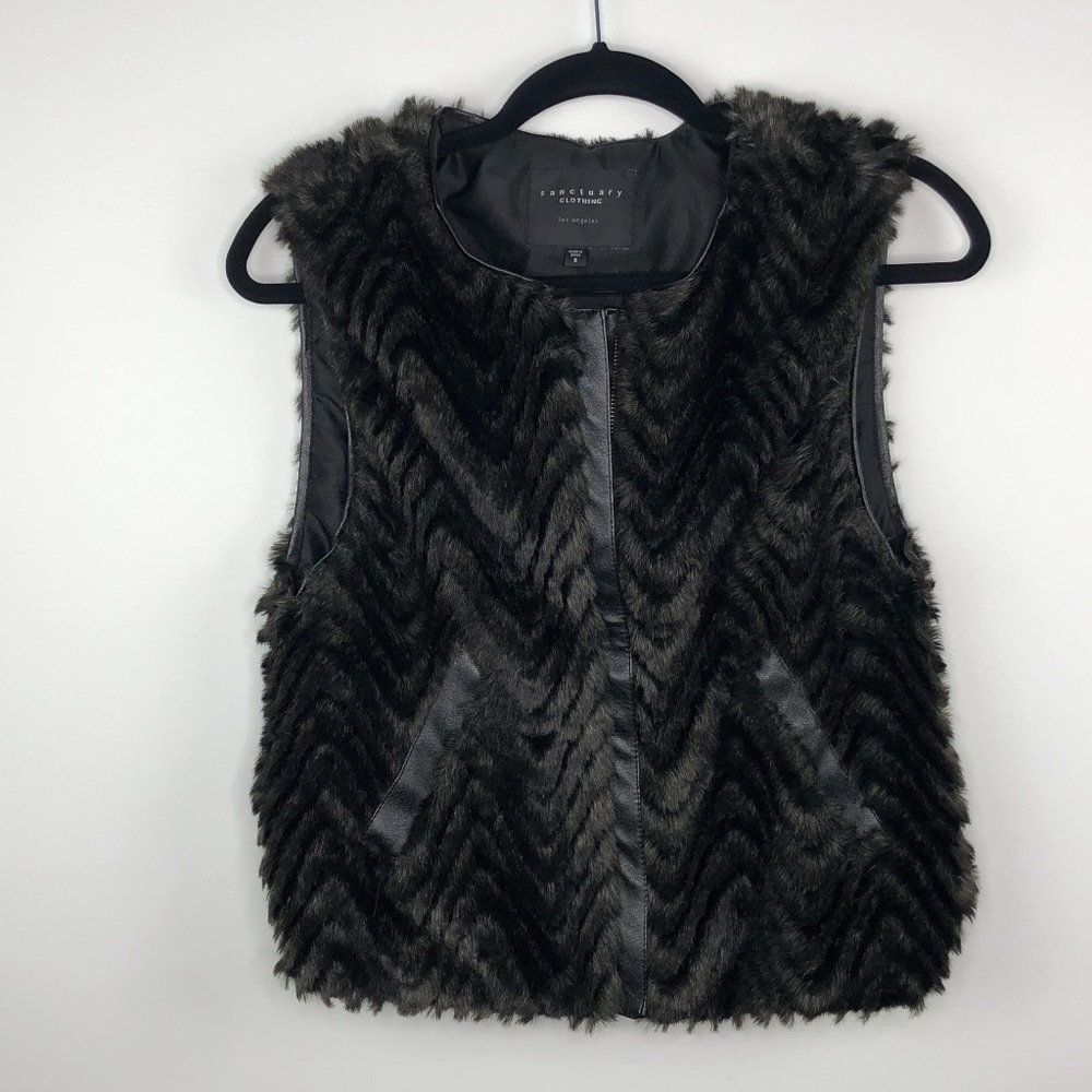 Sanctuary Clothing Faux Fur Zippered Vest S